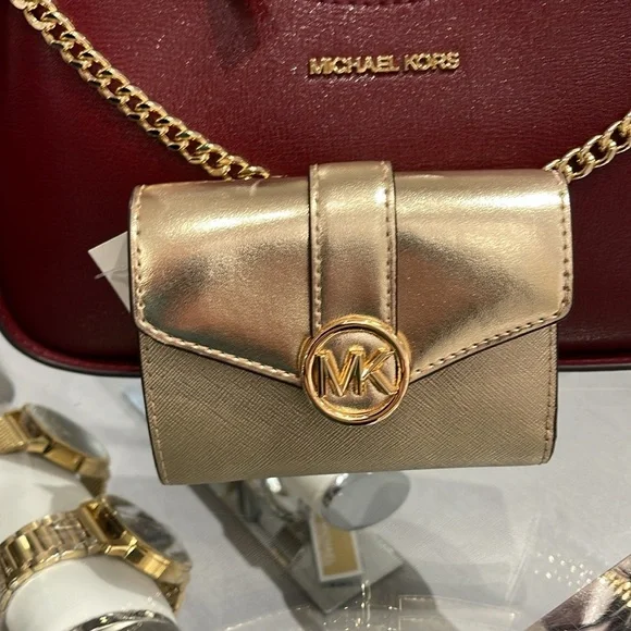 MICHAEL KORS
Carmen Medium Faux Leather Wallet
Pale Gold
NWT - Picture 4 of 16